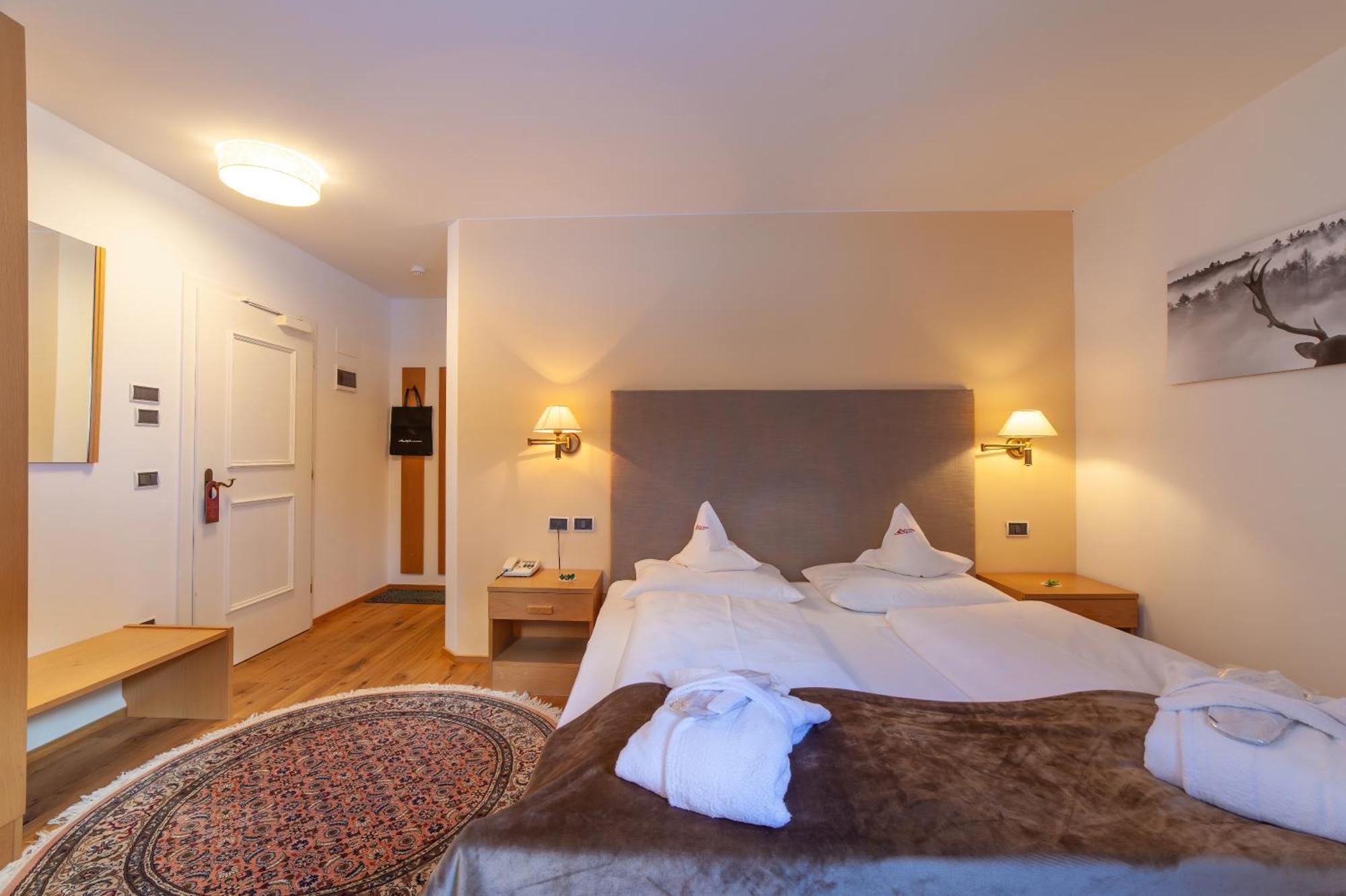 Hotel Berger Superior Riva di Tures Exterior photo